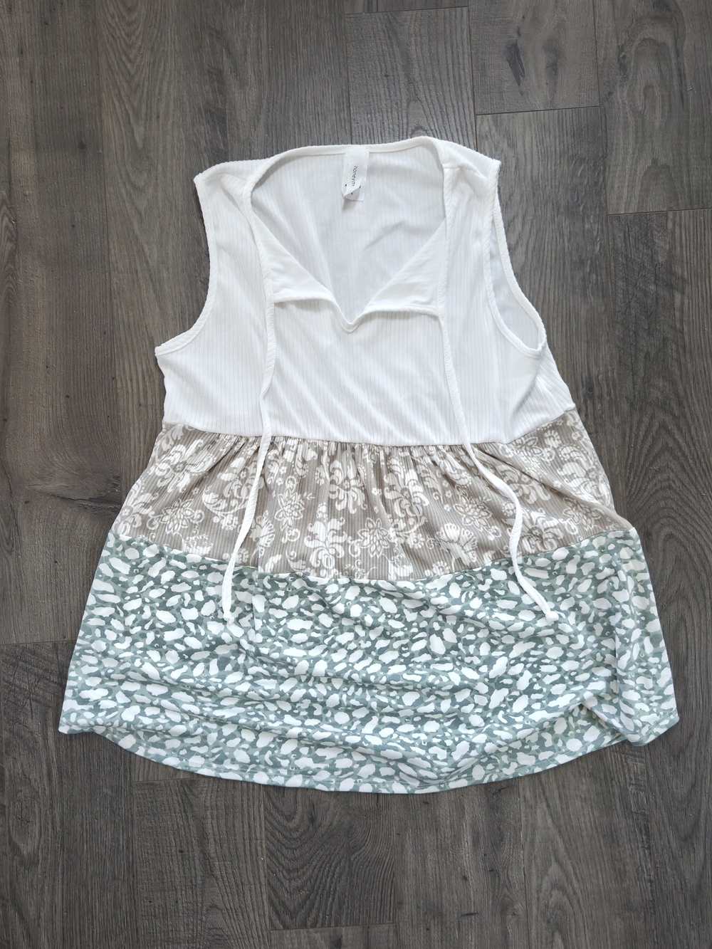 Honeyme White, Beige & Sage Tiered Sleeveless Tank Top